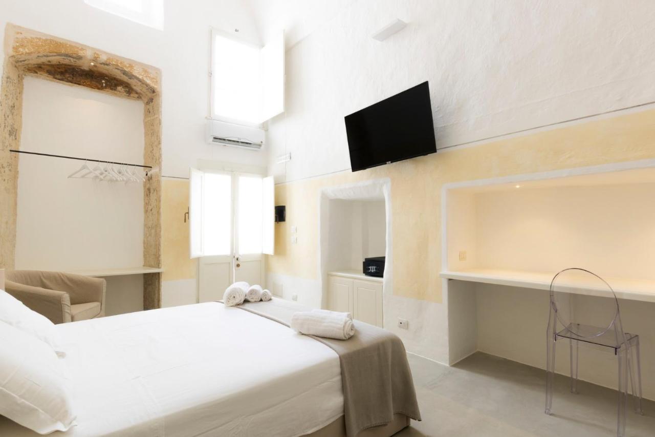 Palazzo Balsamo Bed and Breakfast Gallipolli Exteriör bild