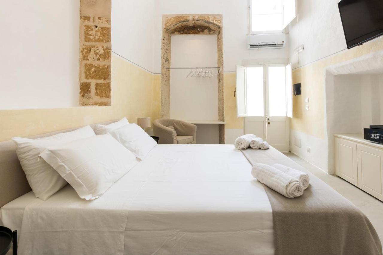 Palazzo Balsamo Bed and Breakfast Gallipolli Exteriör bild