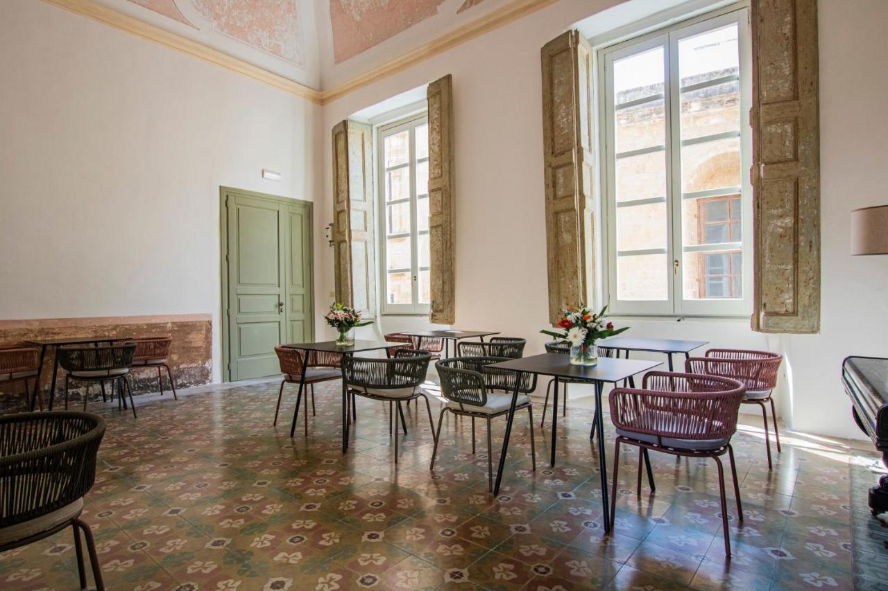 Palazzo Balsamo Bed and Breakfast Gallipolli Exteriör bild